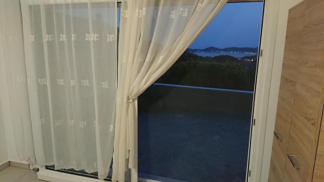 Apartment Ithakis Nea Iraklitsa Екстер'єр фото
